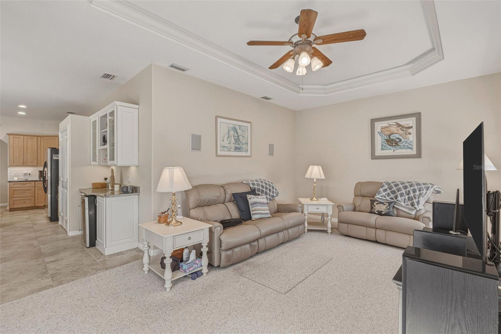 Image 16 of 41 For 9452 Nastrand Circle