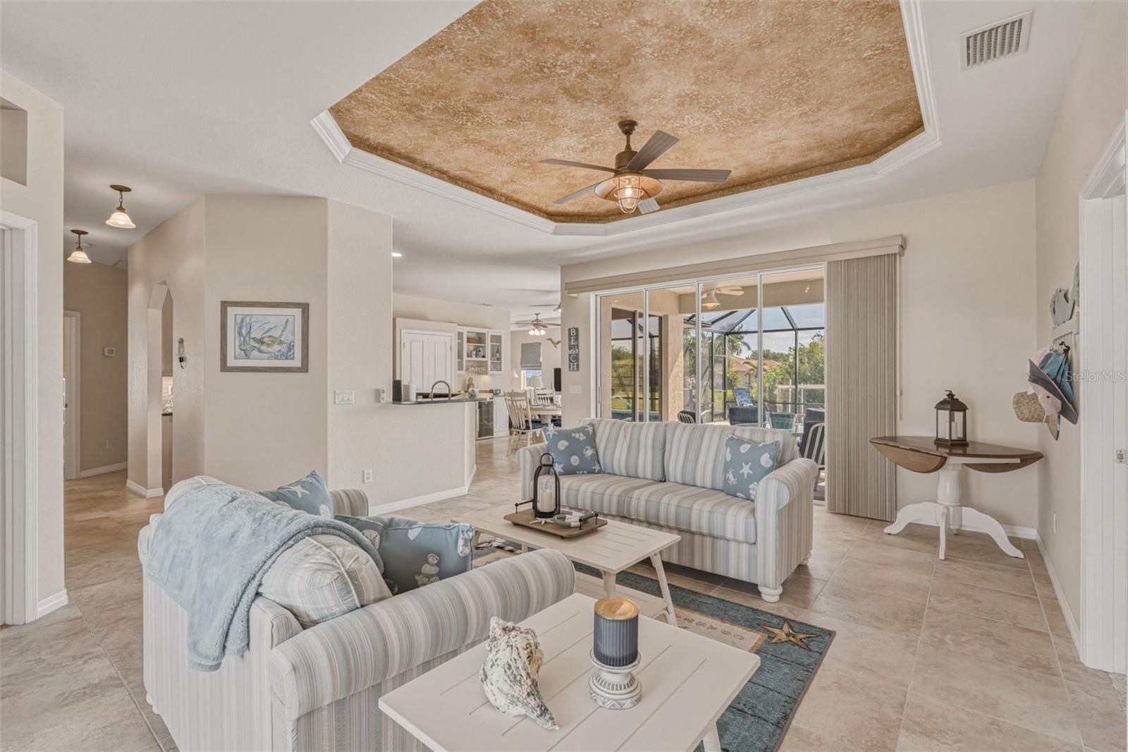 Image 7 of 41 For 9452 Nastrand Circle