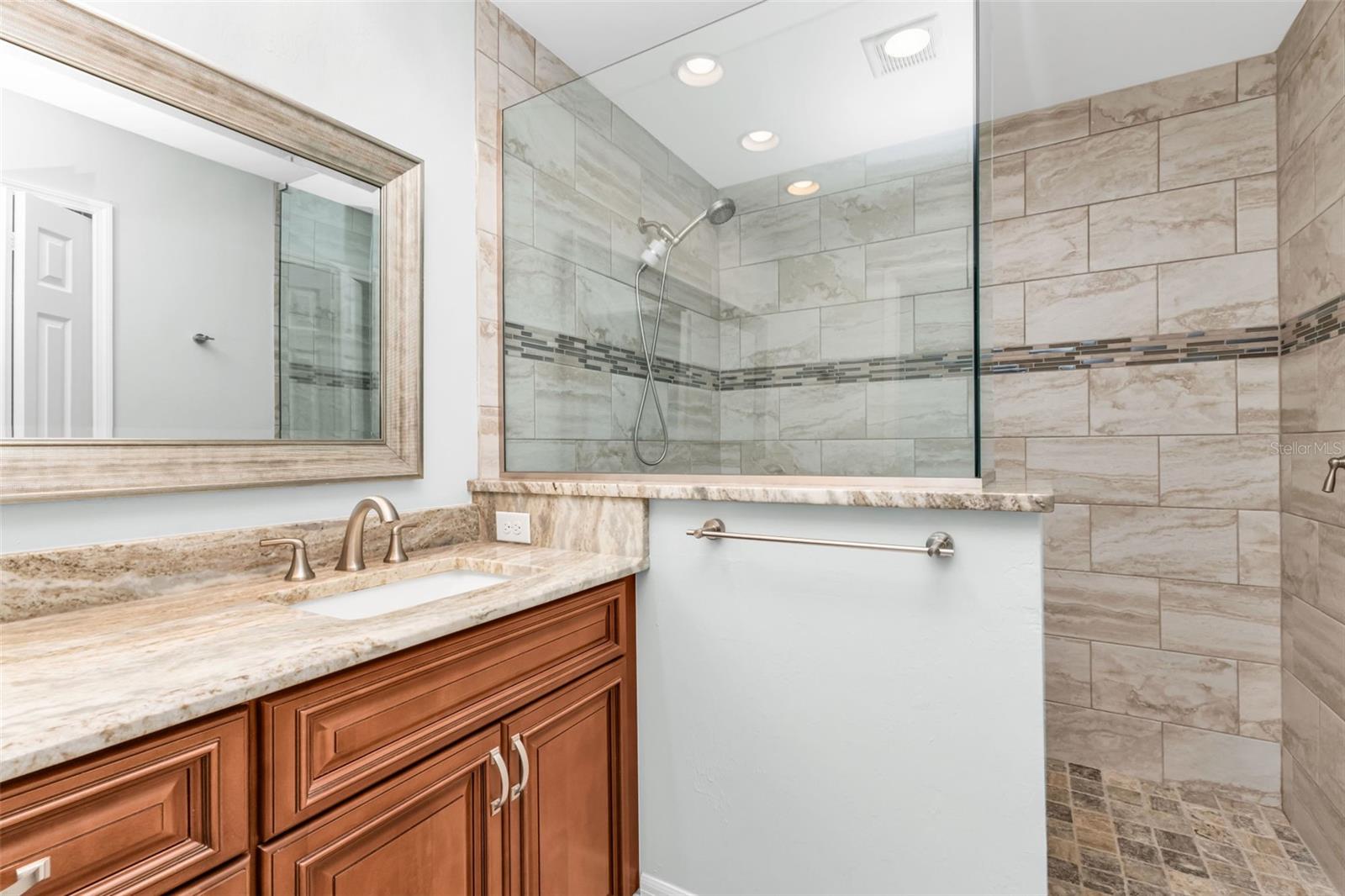 Image 14 of 28 For 27375 Pasto Drive