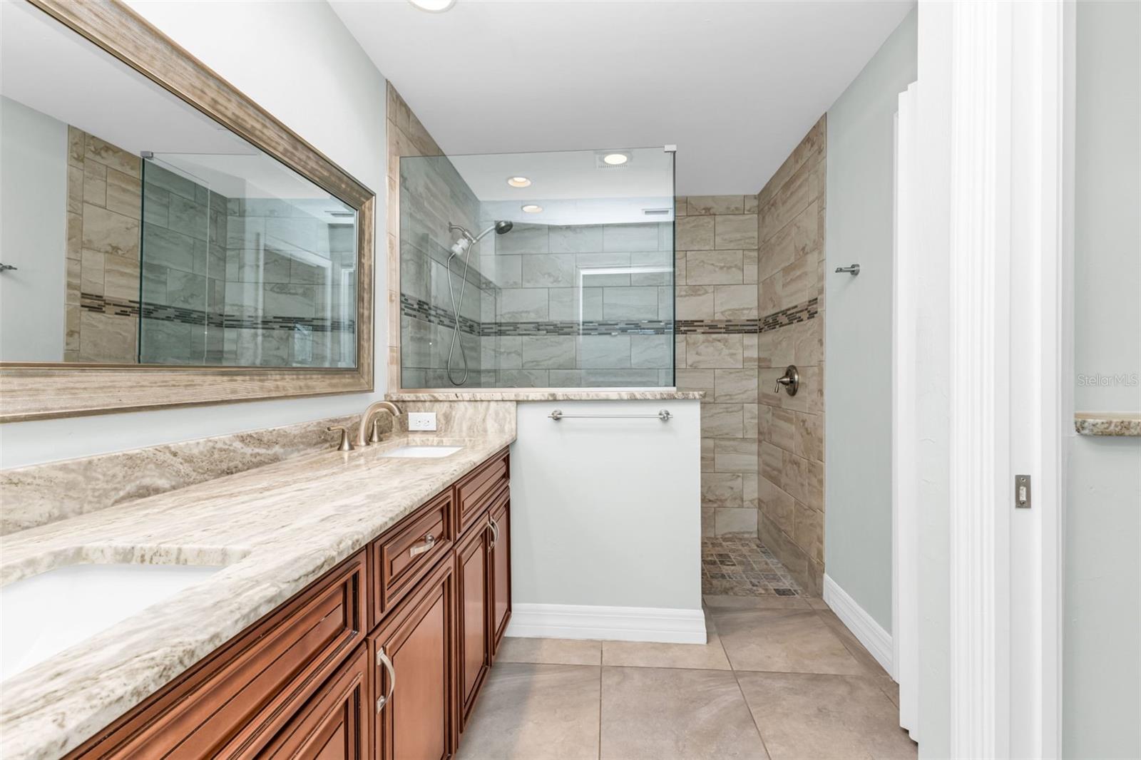 Image 15 of 28 For 27375 Pasto Drive