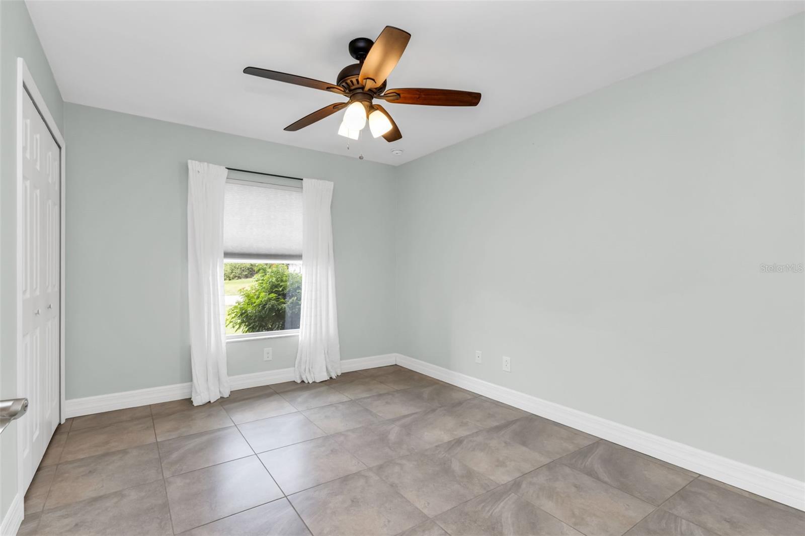 Image 17 of 28 For 27375 Pasto Drive