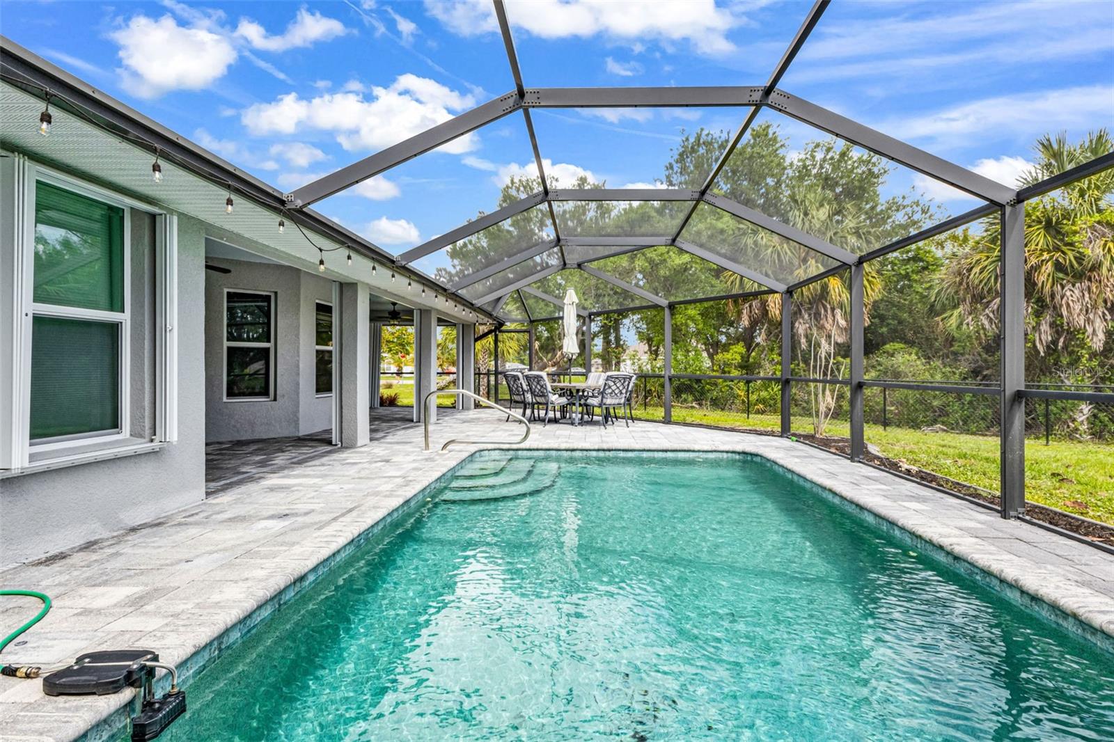 Image 20 of 28 For 27375 Pasto Drive