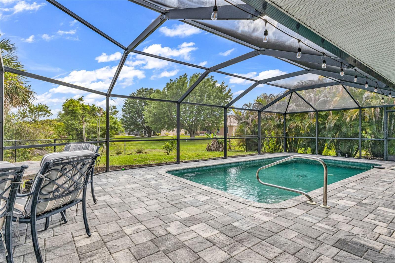 Image 24 of 28 For 27375 Pasto Drive