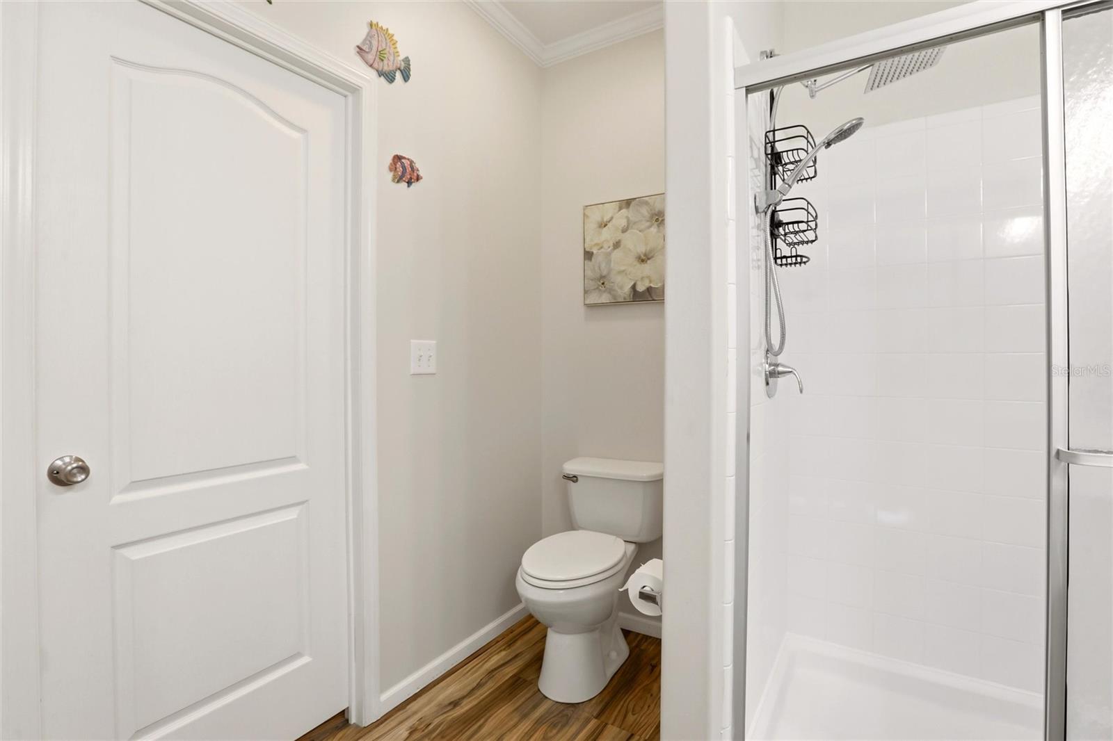 Image 22 of 49 For 701 Aqui Esta Drive 218