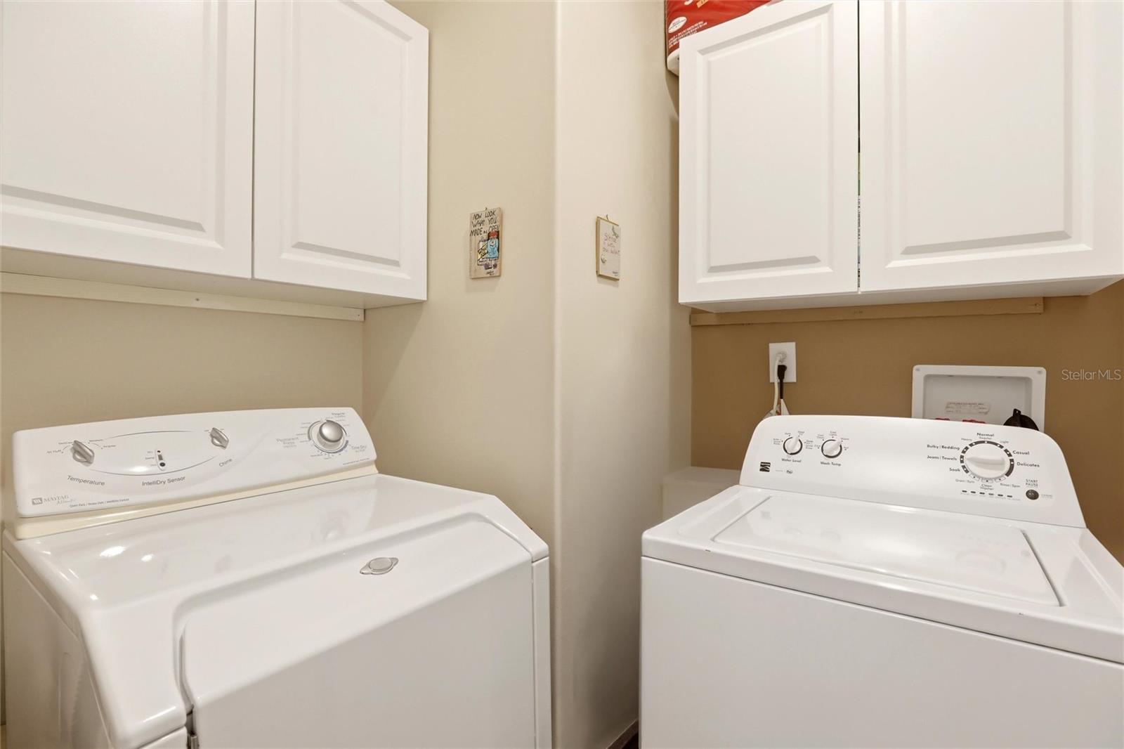 Image 23 of 49 For 701 Aqui Esta Drive 218