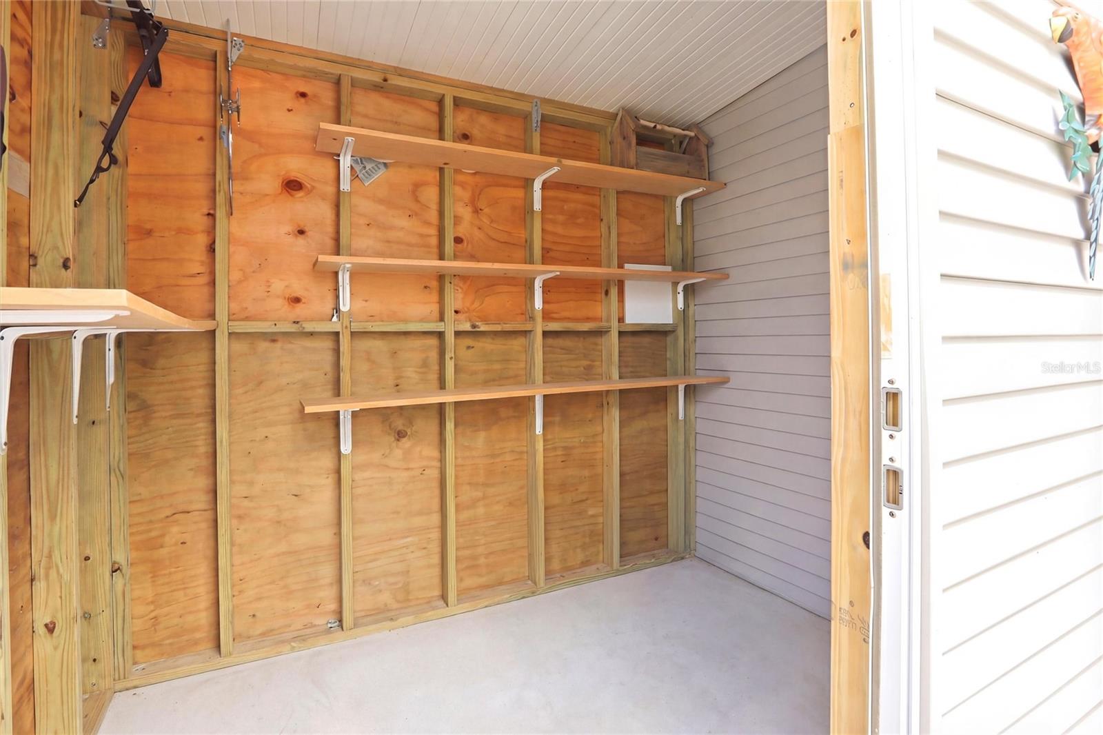 Image 29 of 49 For 701 Aqui Esta Drive 218