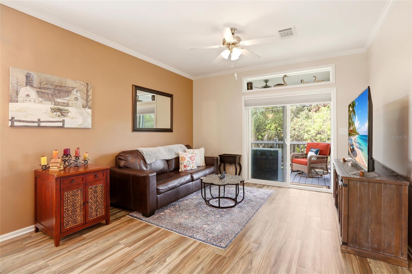 Image 3 of 49 For 701 Aqui Esta Drive 218