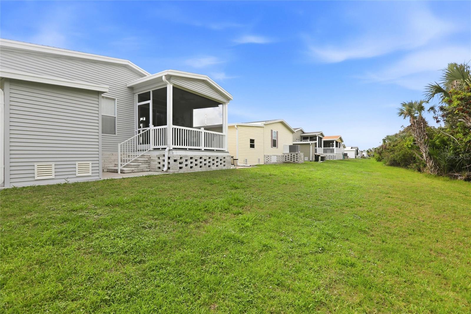 Image 32 of 49 For 701 Aqui Esta Drive 218