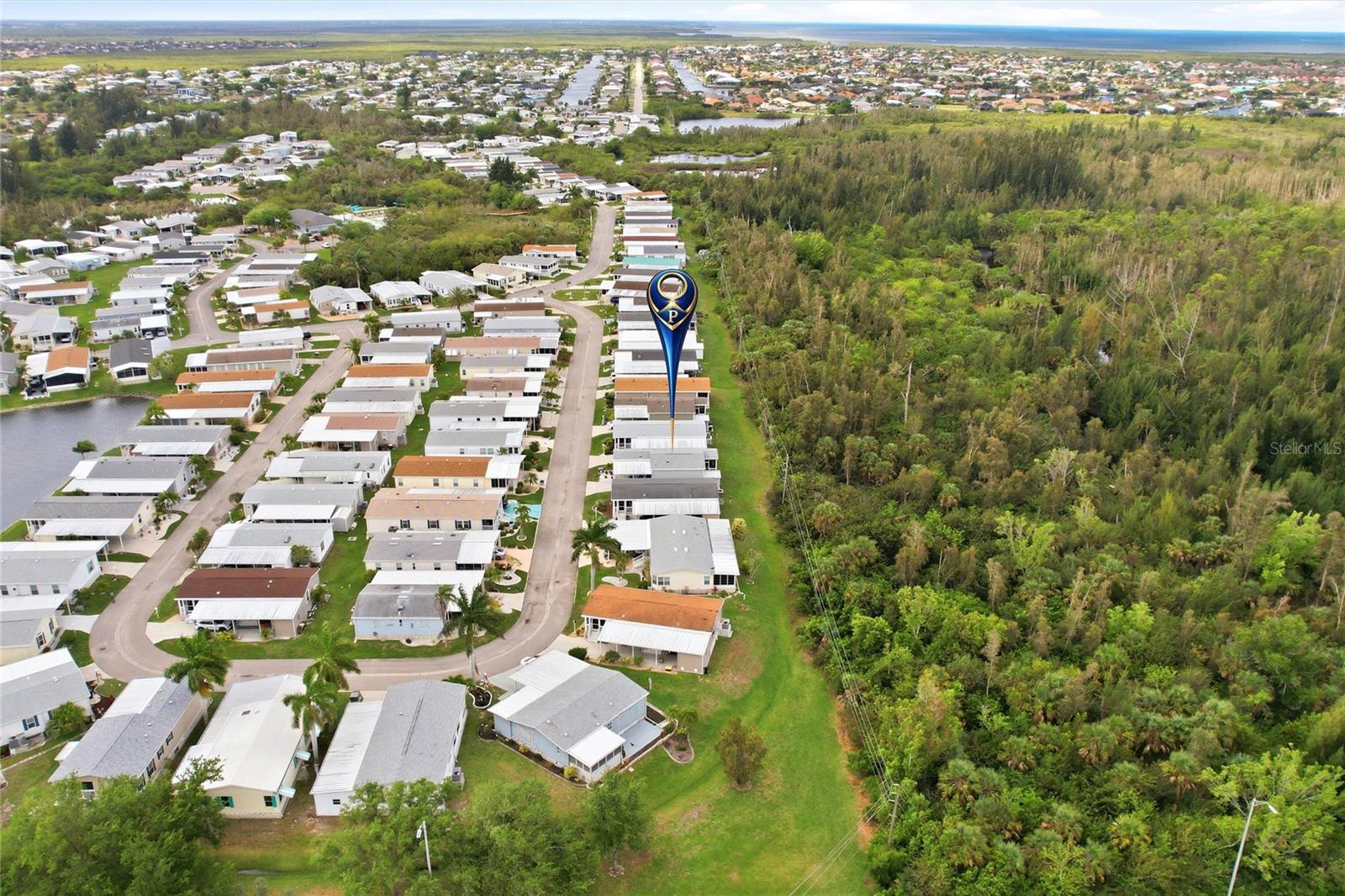 Image 36 of 49 For 701 Aqui Esta Drive 218