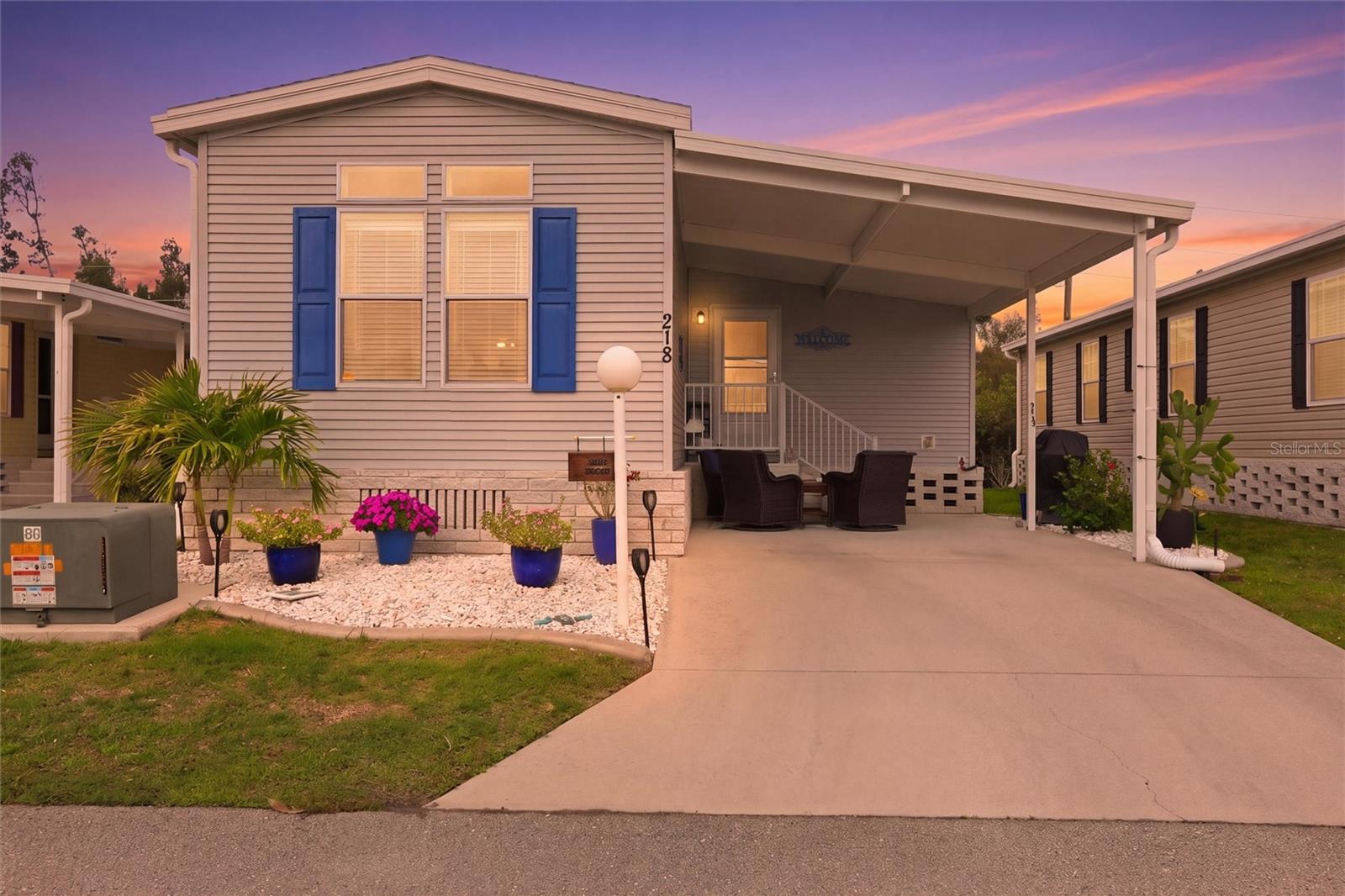 Image 38 of 49 For 701 Aqui Esta Drive 218