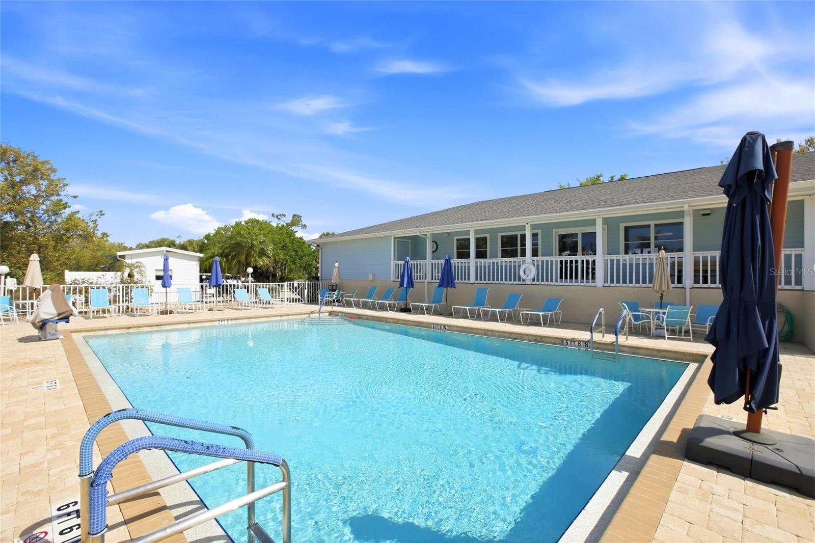 Image 41 of 49 For 701 Aqui Esta Drive 218