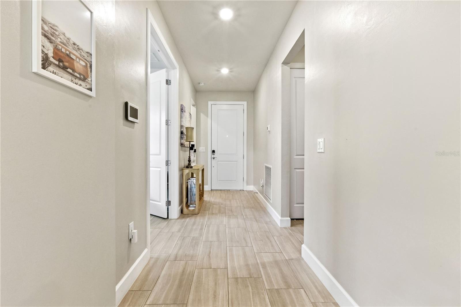 Image 14 of 59 For 17728 Silverspur Drive