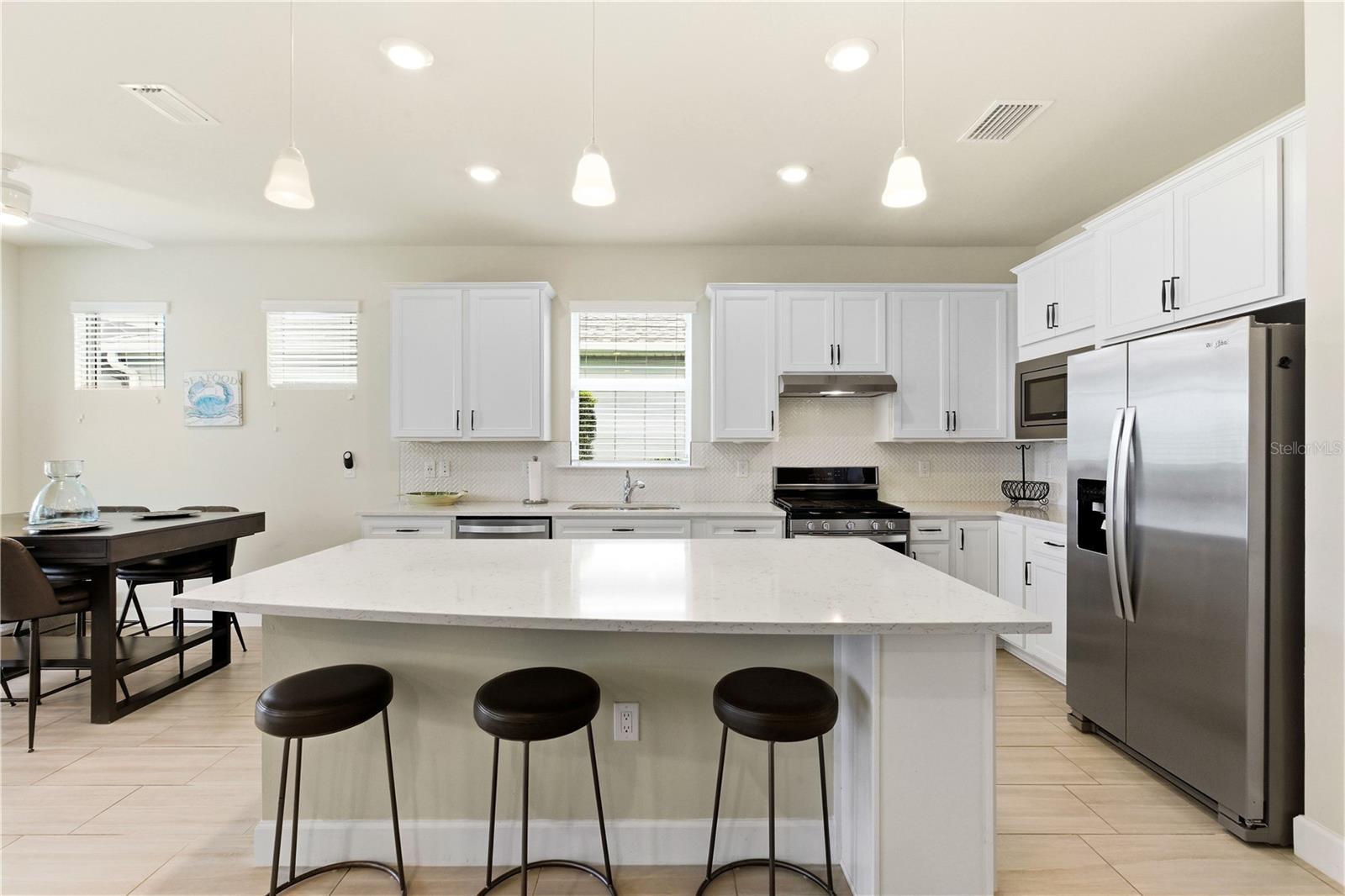 Image 16 of 59 For 17728 Silverspur Drive