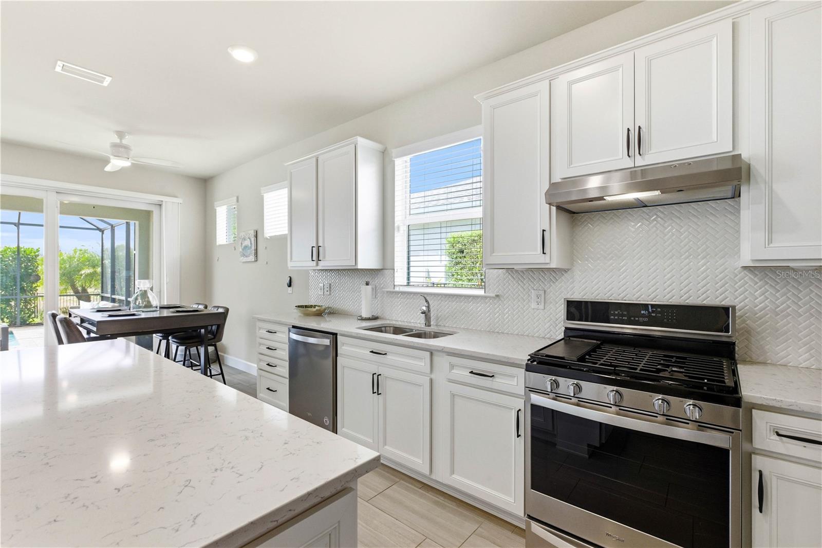 Image 20 of 59 For 17728 Silverspur Drive