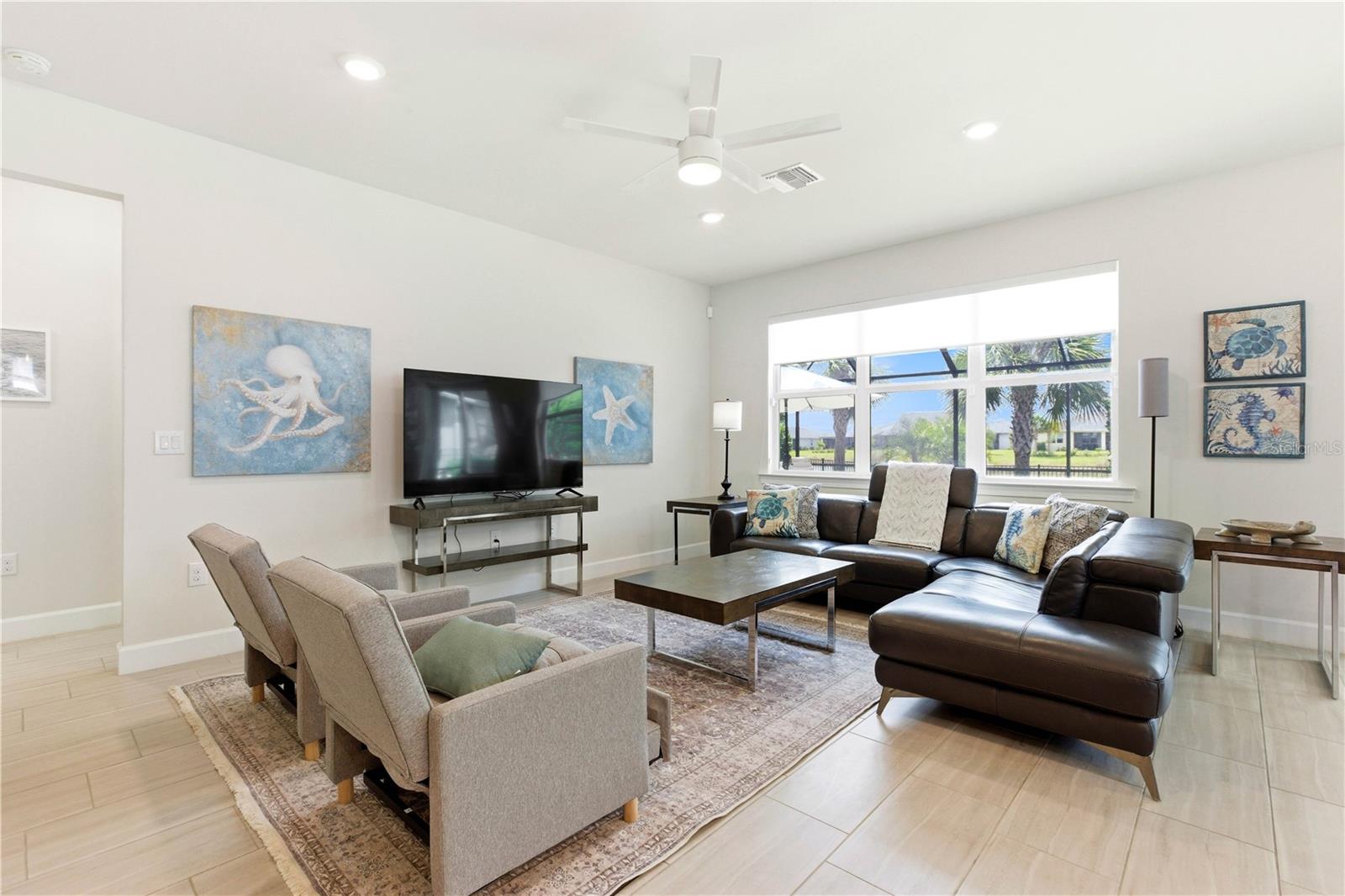 Image 24 of 59 For 17728 Silverspur Drive