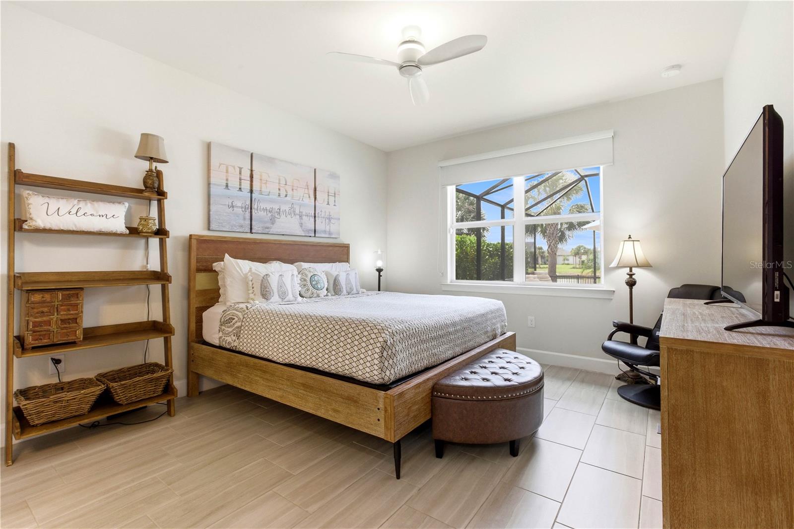 Image 28 of 59 For 17728 Silverspur Drive