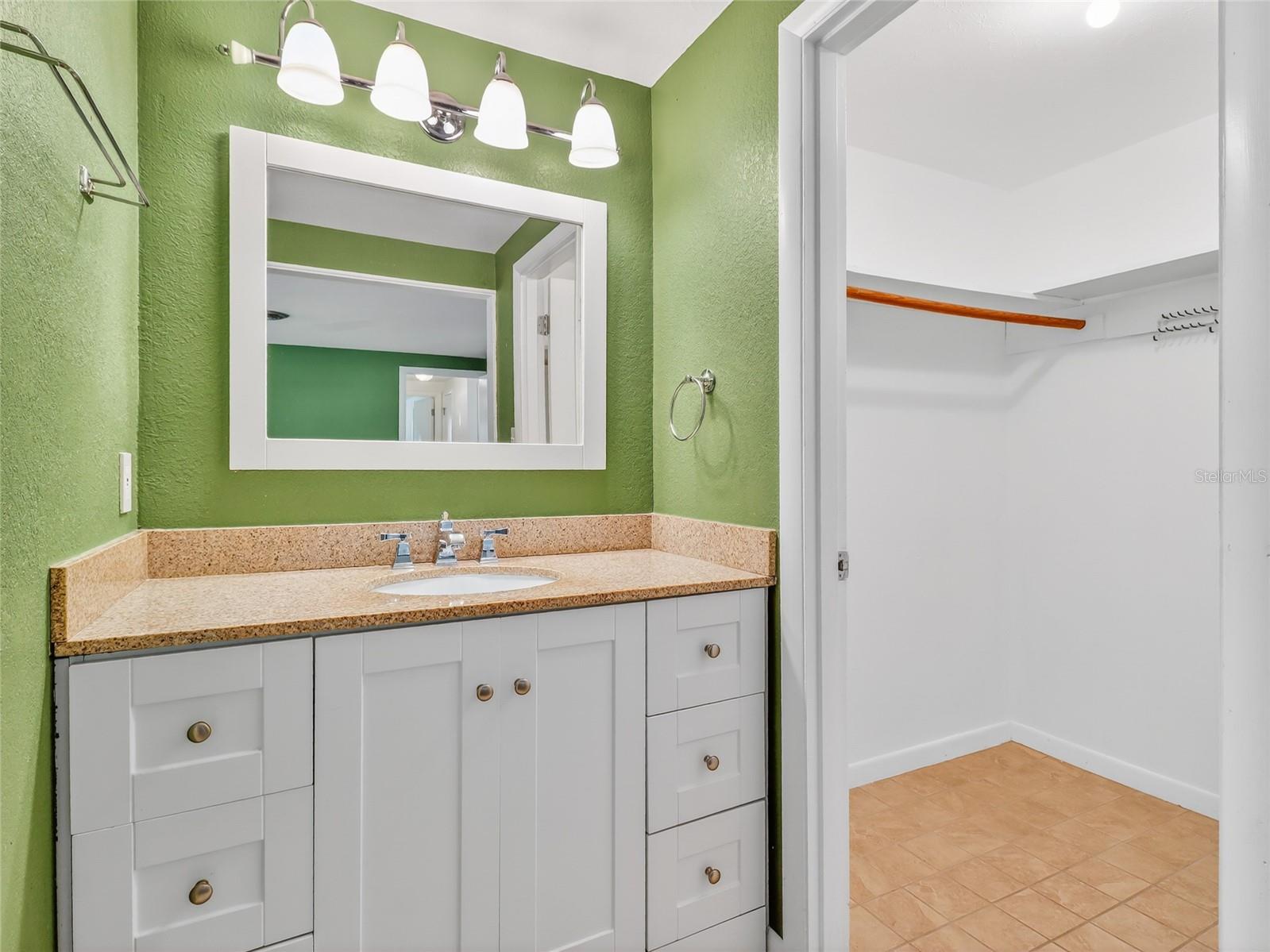 Image 17 of 29 For 3513 Harbor Boulevard