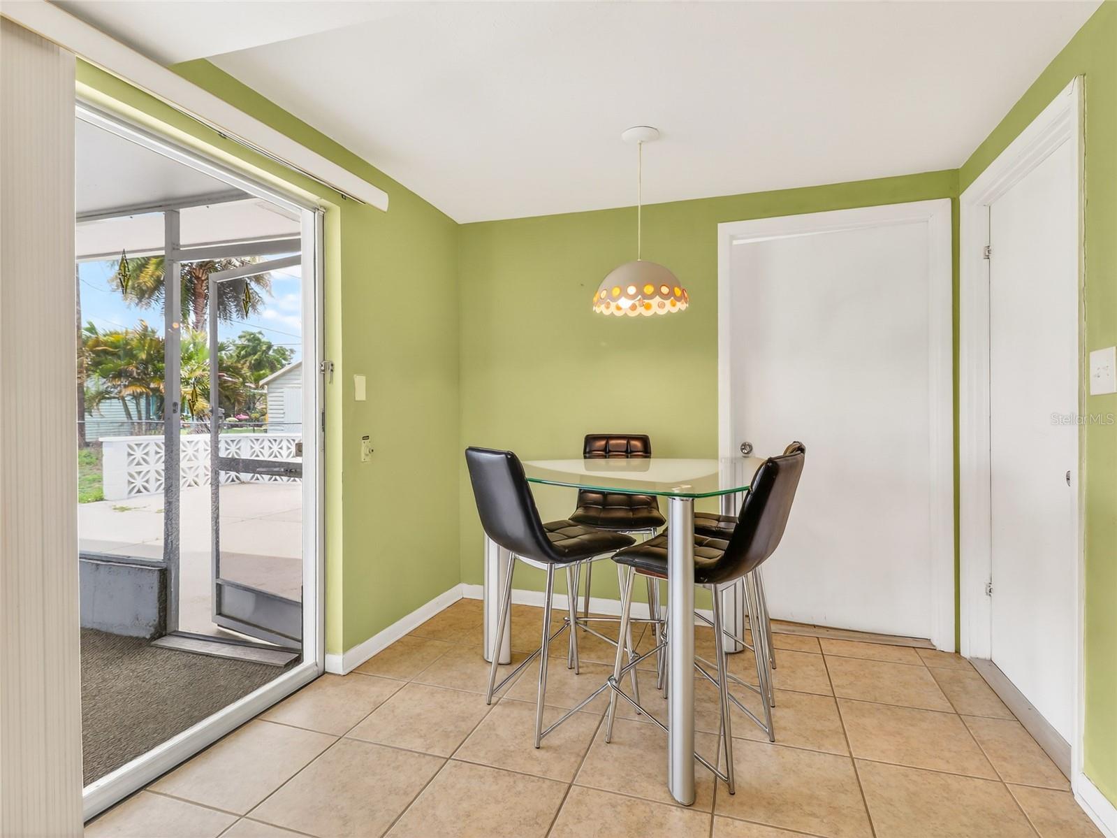 Image 5 of 29 For 3513 Harbor Boulevard