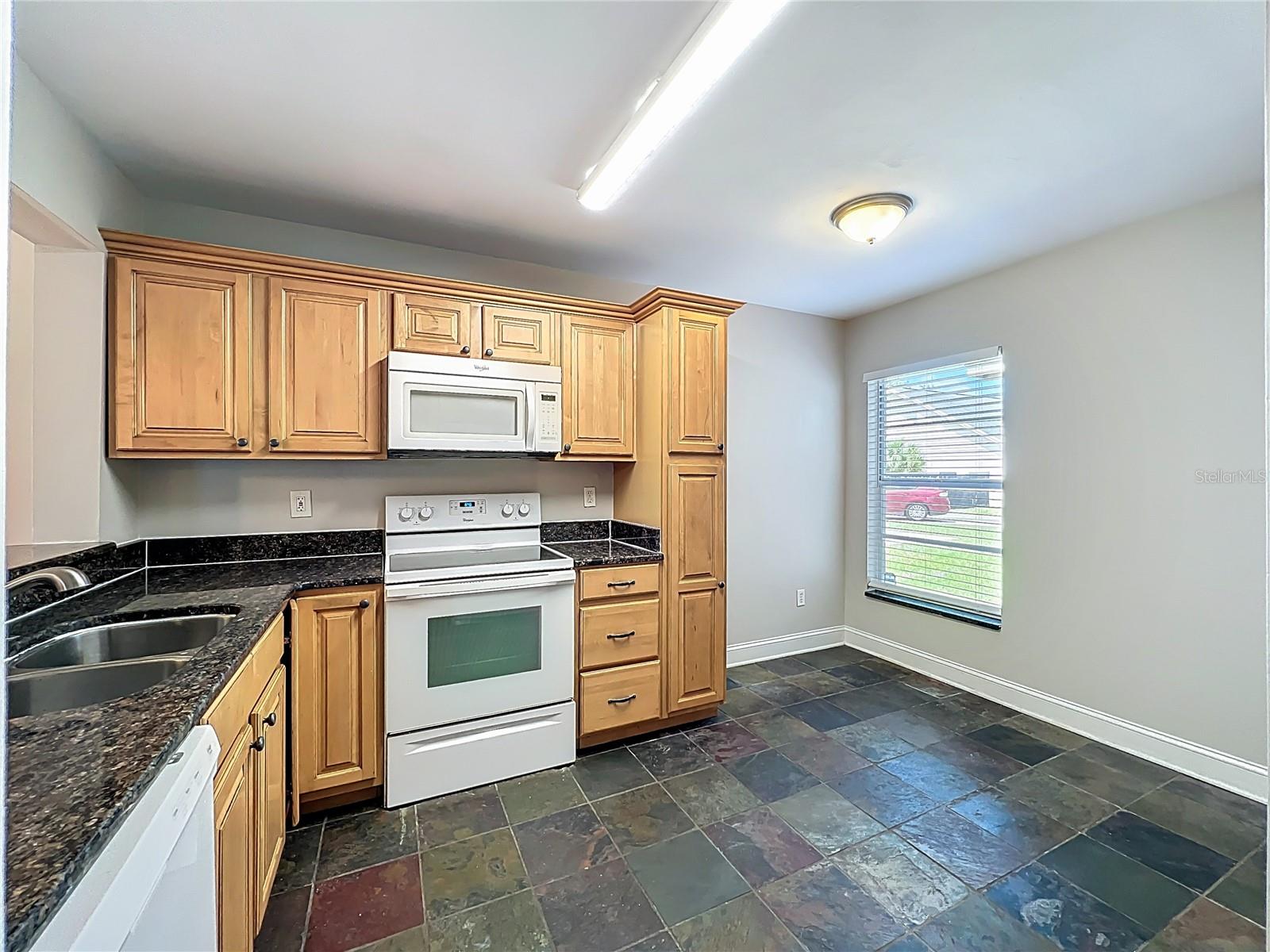 Image 18 of 62 For 12300 Gingham Court