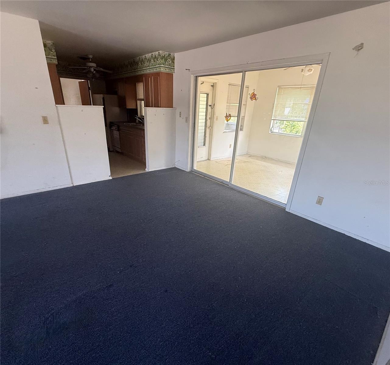 Image 4 of 17 For 1456 Royal Road