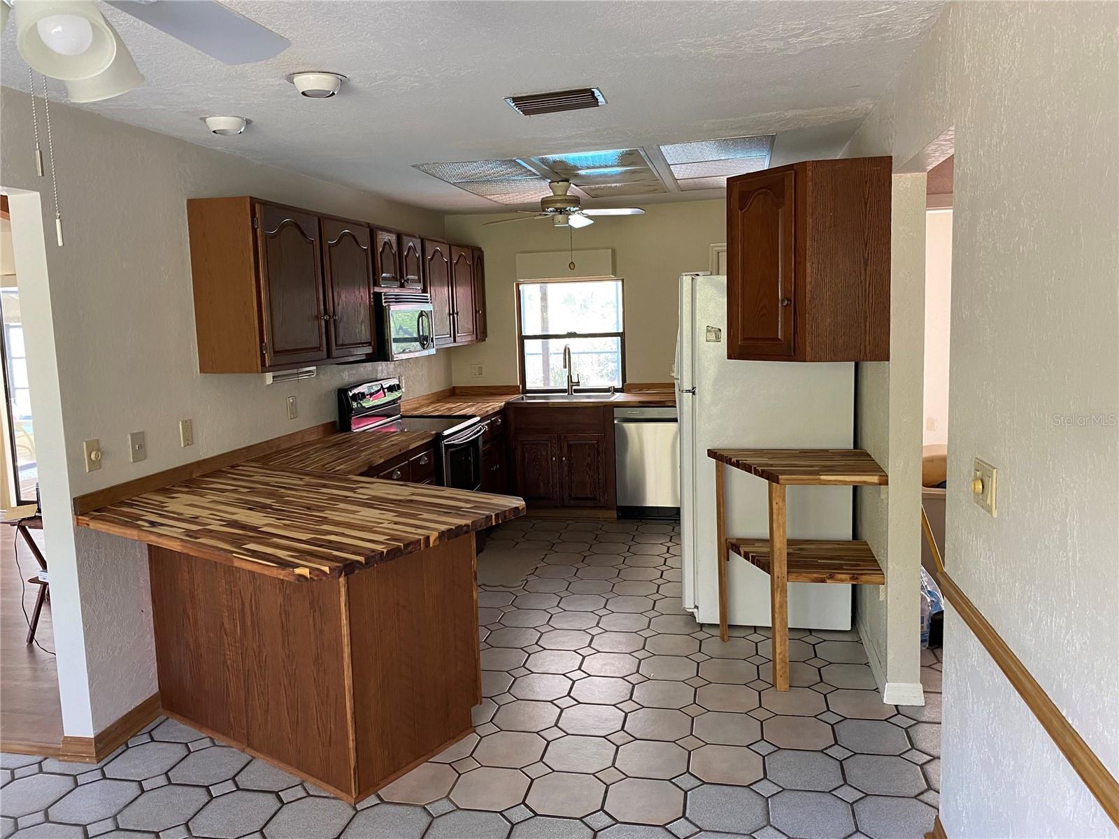 Image 31 of 37 For 9191 Gewant Boulevard