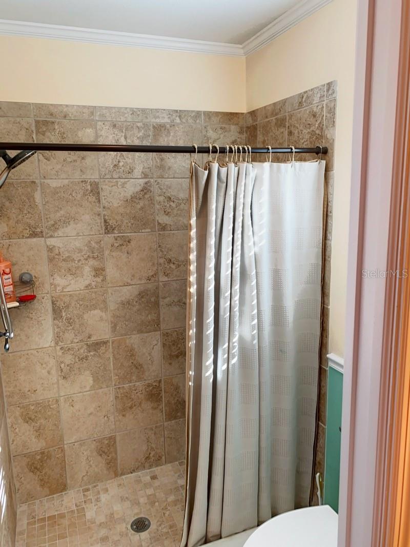 Image 12 of 21 For 323 Dolphin Parkway