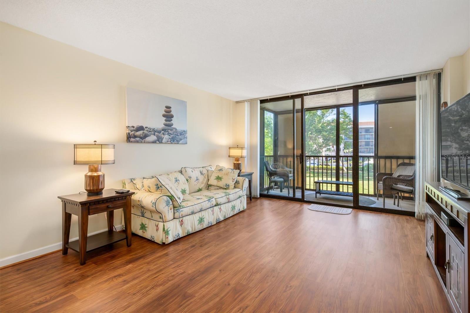 Image 12 of 50 For 25188 Marion Avenue A108