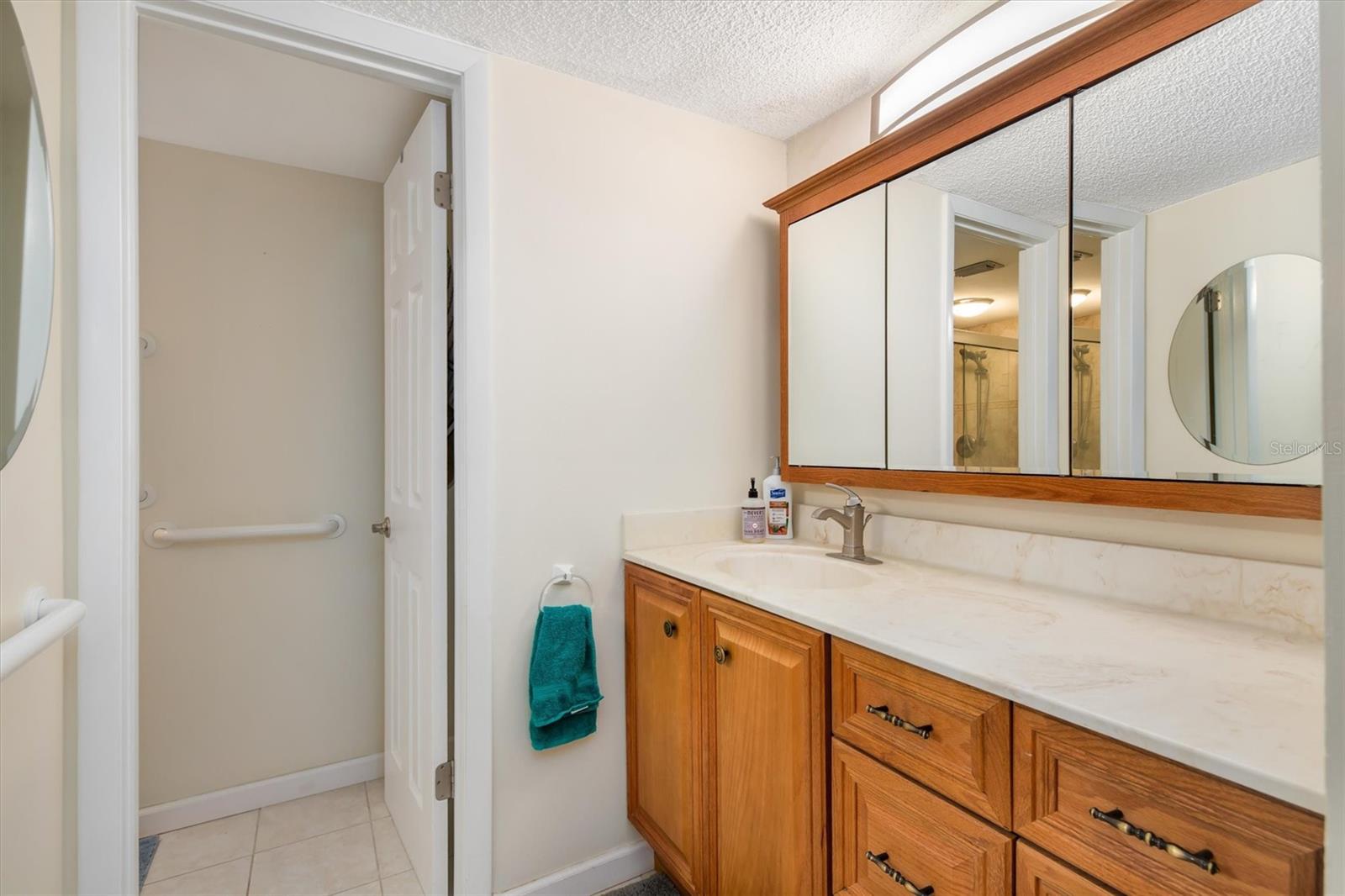 Image 19 of 50 For 25188 Marion Avenue A108