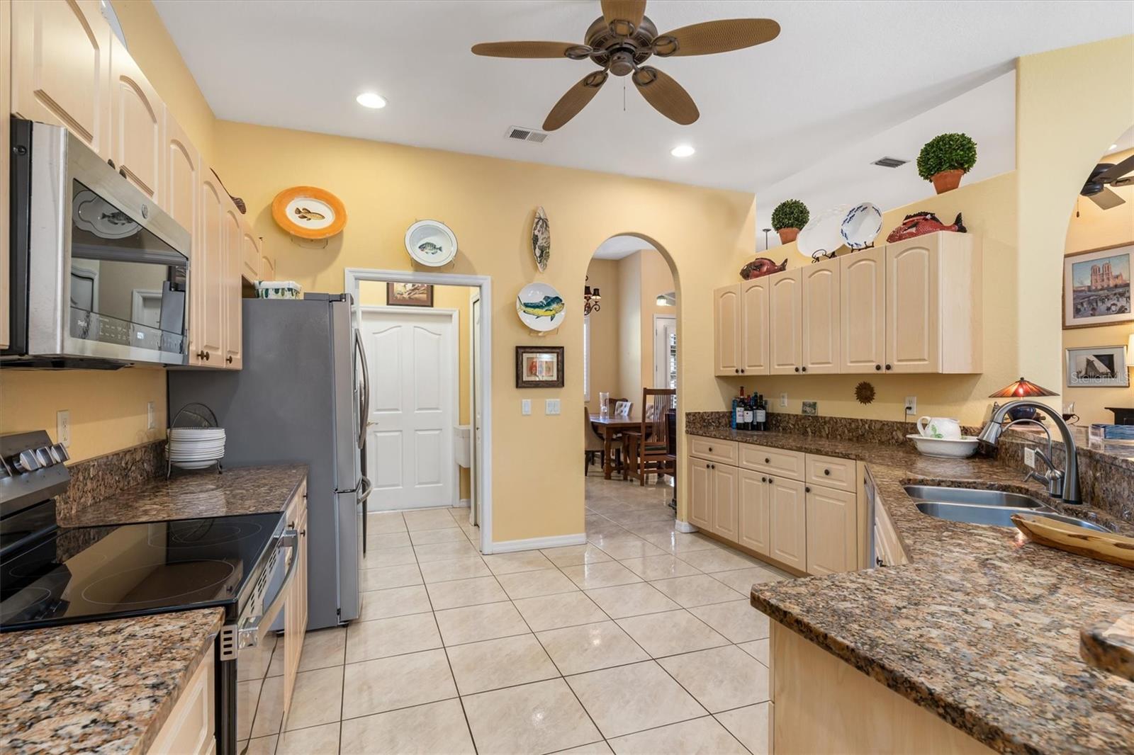 Image 10 of 44 For 3999 January Avenue