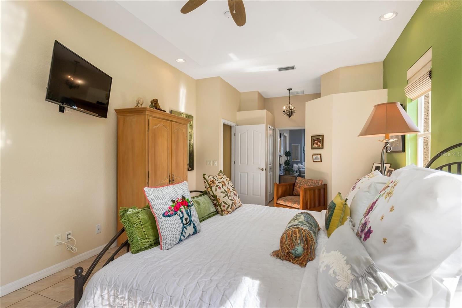 Image 20 of 44 For 3999 January Avenue