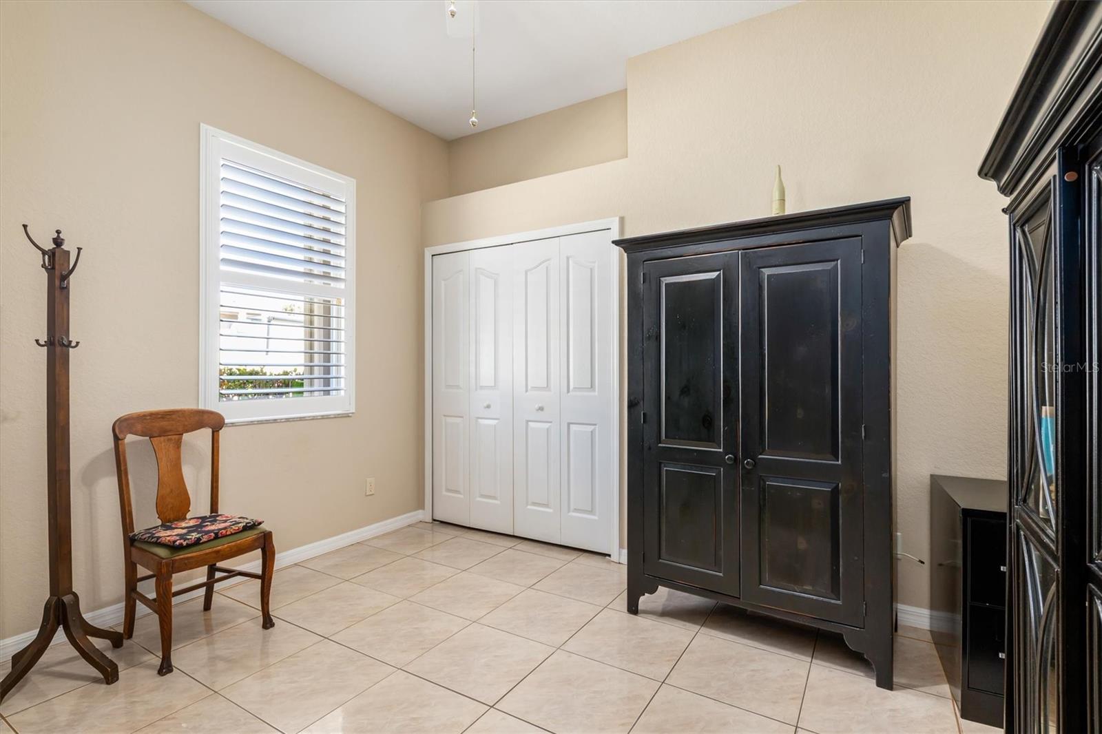 Image 28 of 44 For 3999 January Avenue