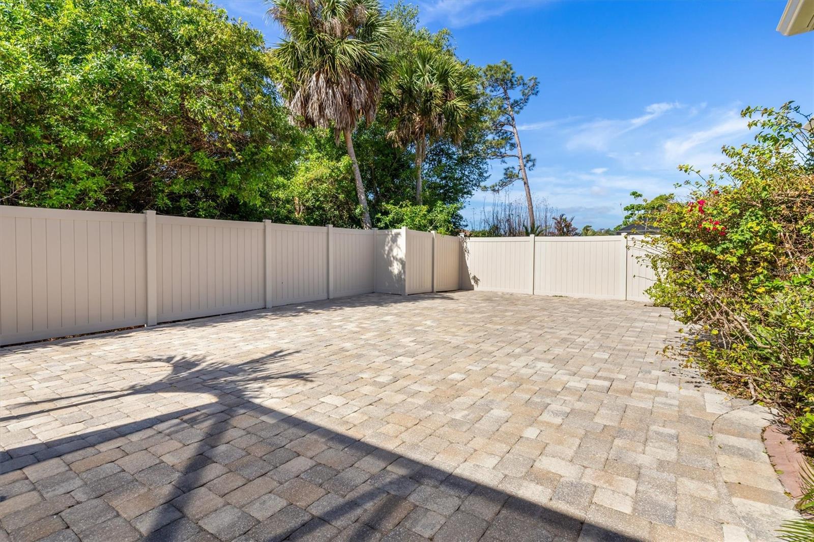 Image 37 of 44 For 3999 January Avenue