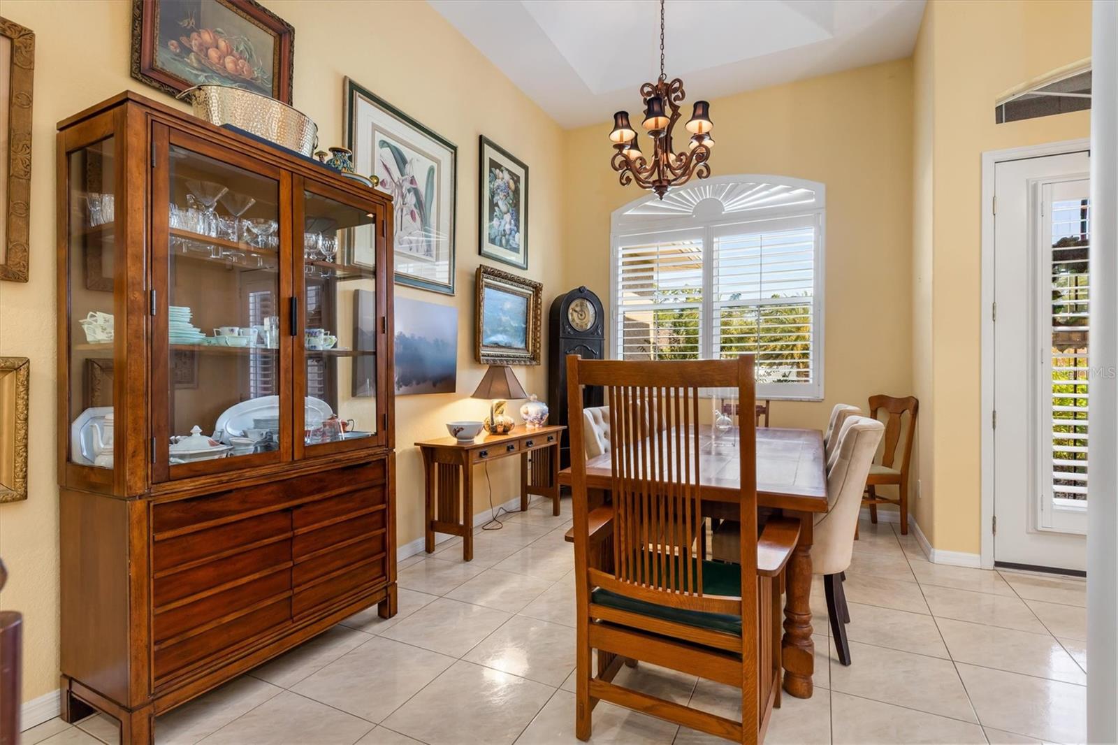 Image 6 of 44 For 3999 January Avenue