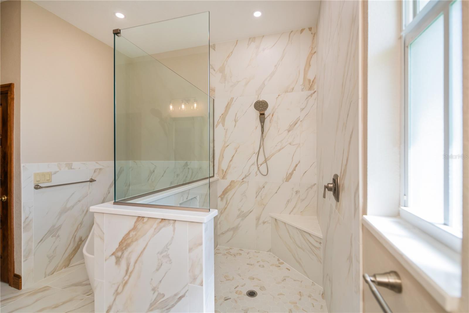 Image 32 of 67 For 5019 Bal Harbor Boulevard