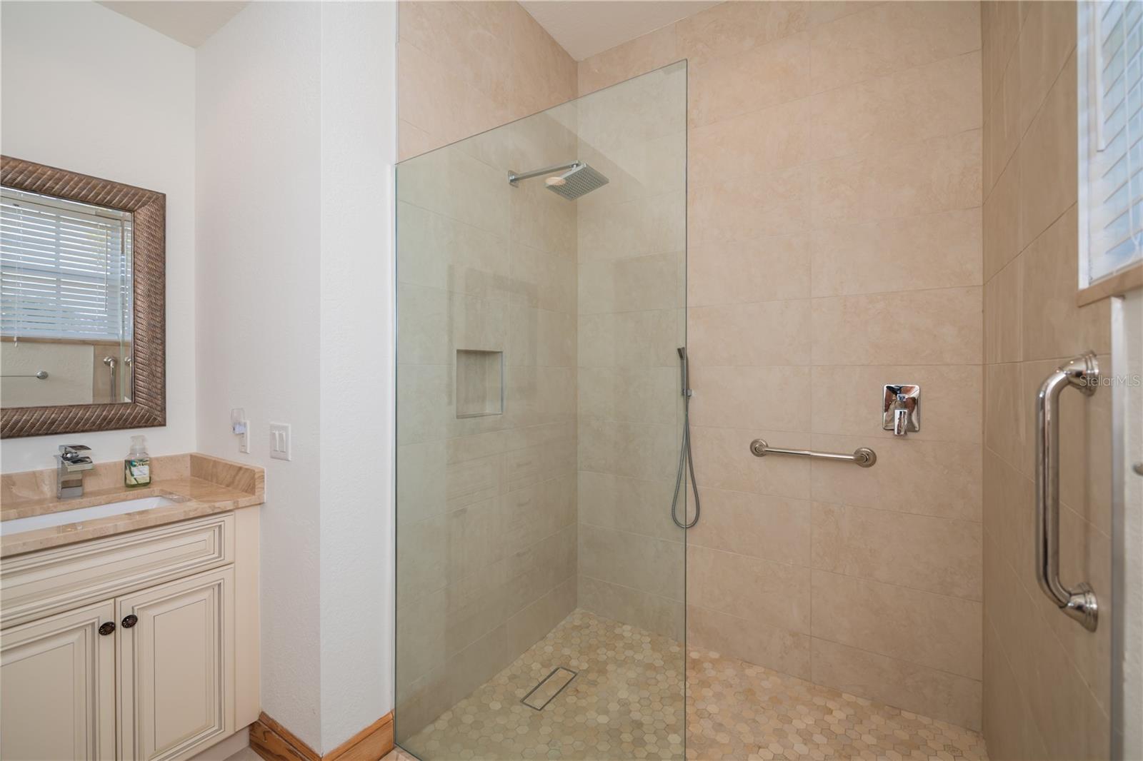 Image 37 of 67 For 5019 Bal Harbor Boulevard