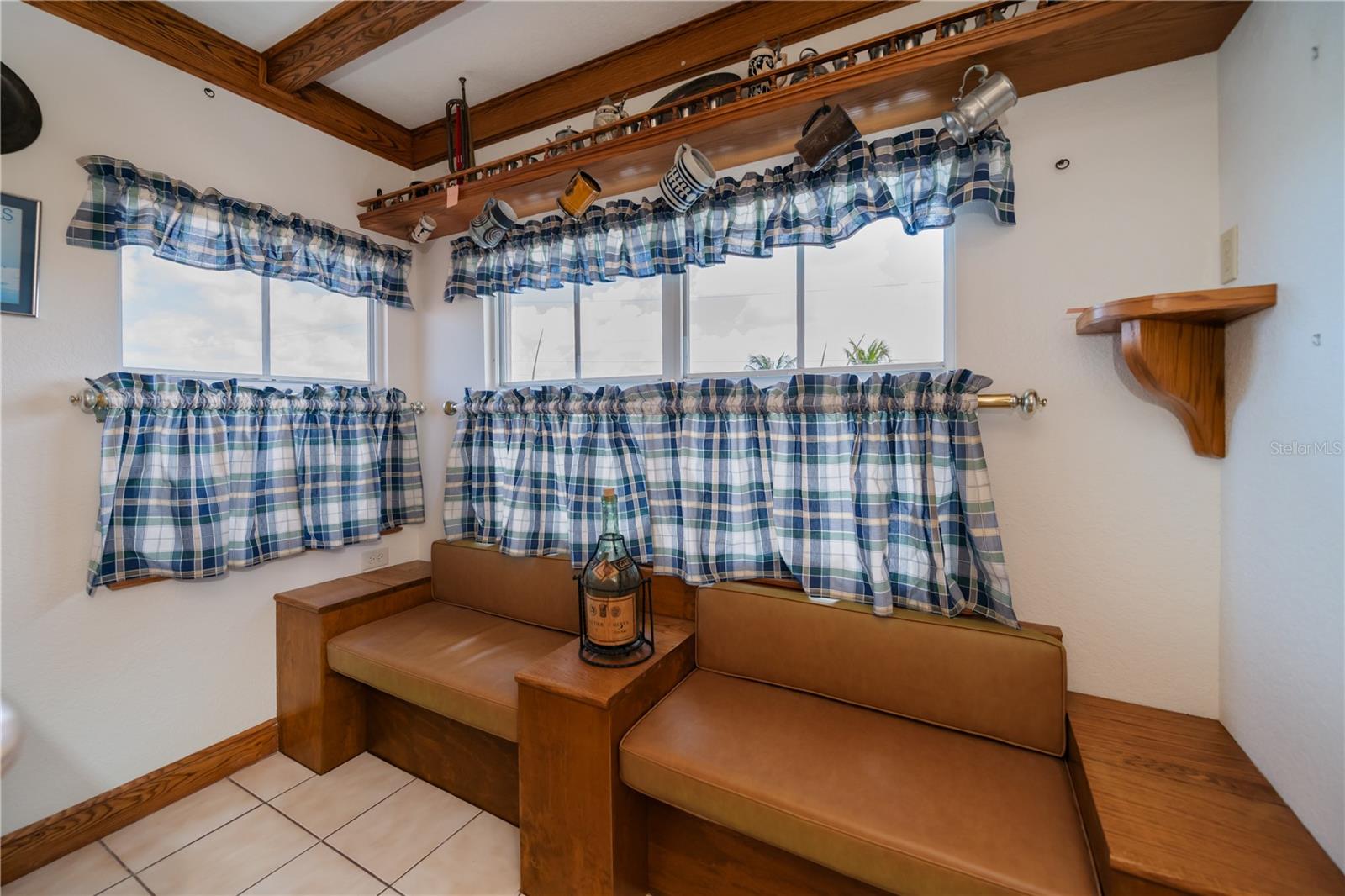 Image 55 of 67 For 5019 Bal Harbor Boulevard