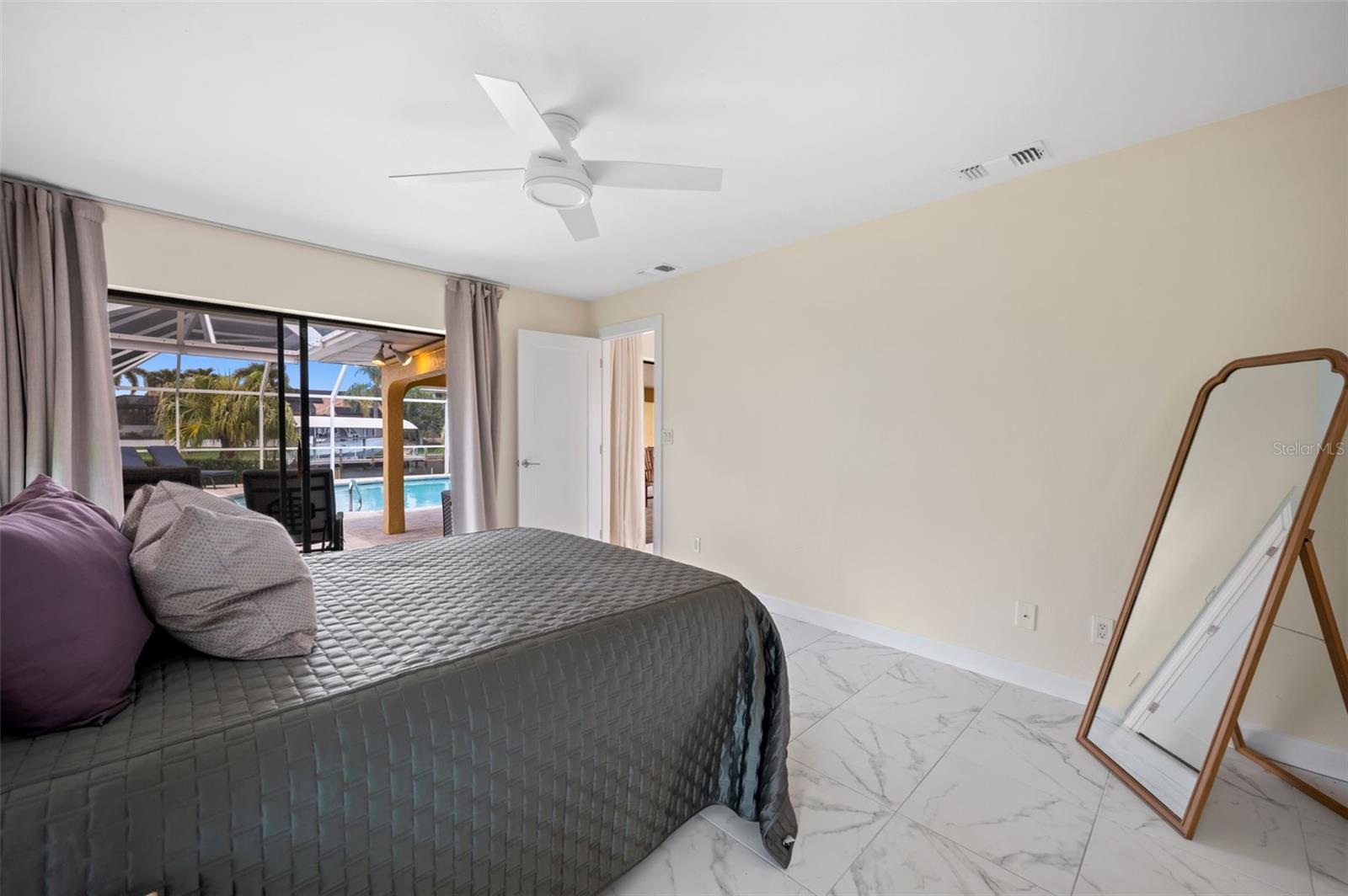 Image 20 of 49 For 1223 51st Street