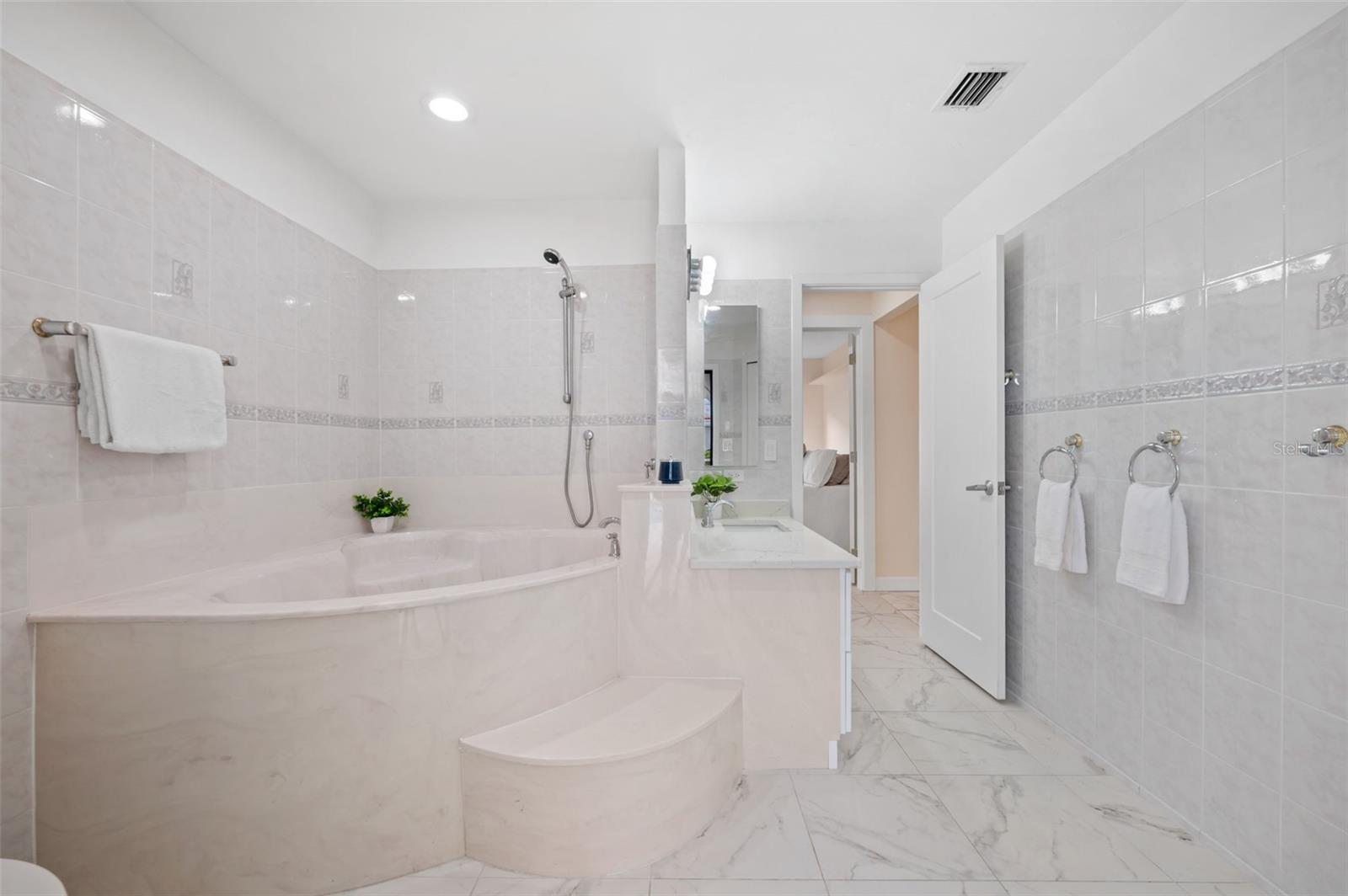 Image 26 of 49 For 1223 51st Street