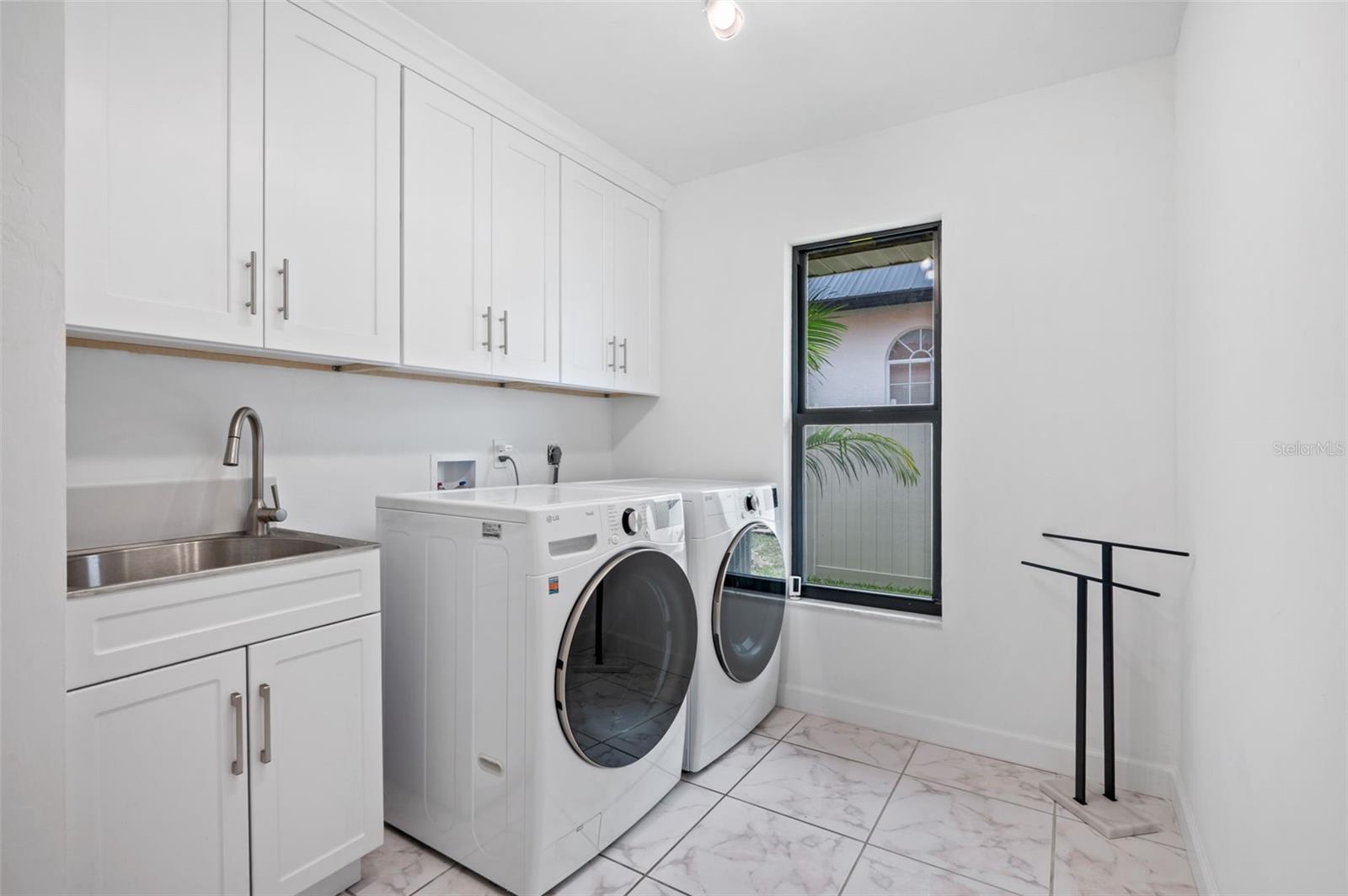 Image 33 of 49 For 1223 51st Street