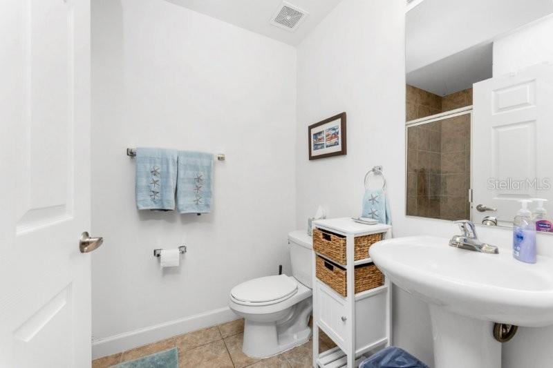 Image 26 of 52 For 2001 Bal Harbor Boulevard 2412