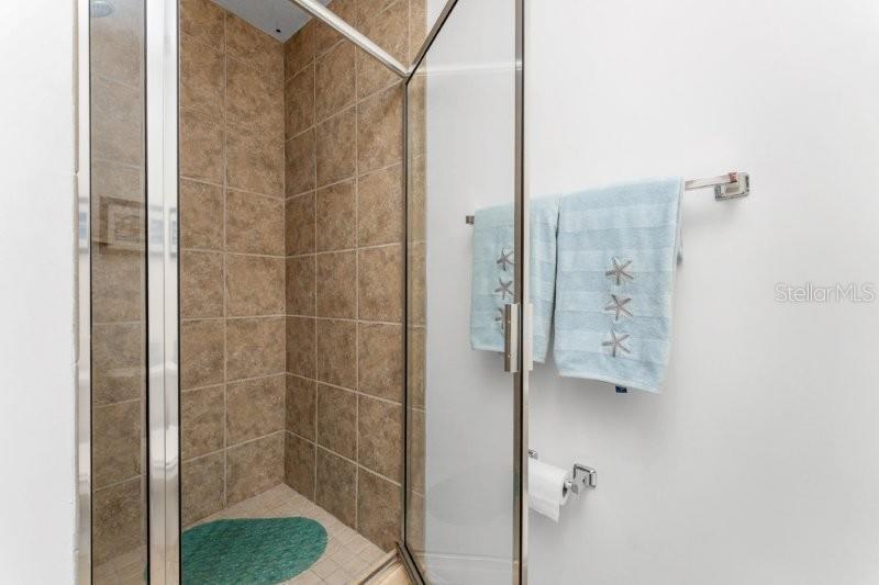 Image 27 of 52 For 2001 Bal Harbor Boulevard 2412