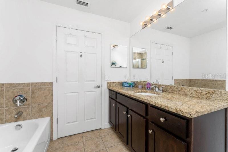 Image 34 of 52 For 2001 Bal Harbor Boulevard 2412