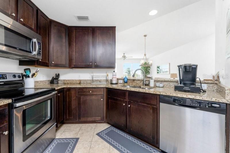 Image 6 of 52 For 2001 Bal Harbor Boulevard 2412