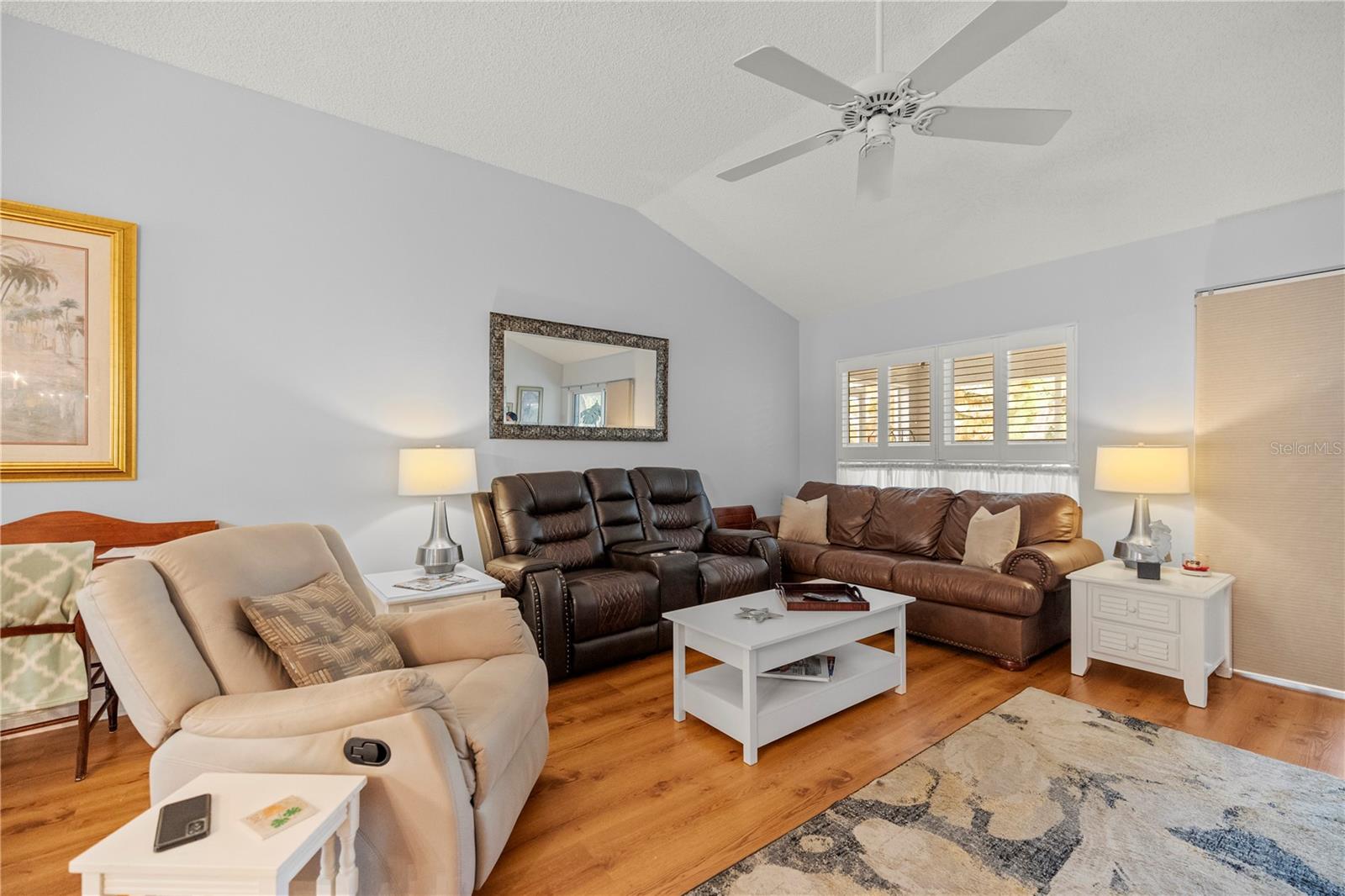 Image 11 of 37 For 121 Costa Mesa Drive