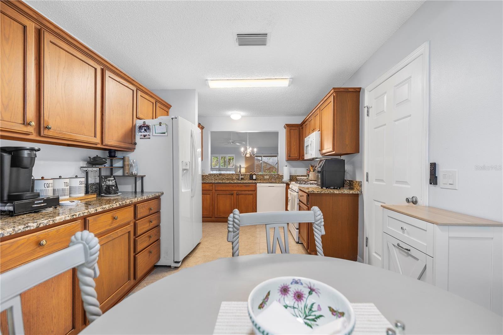 Image 14 of 37 For 121 Costa Mesa Drive