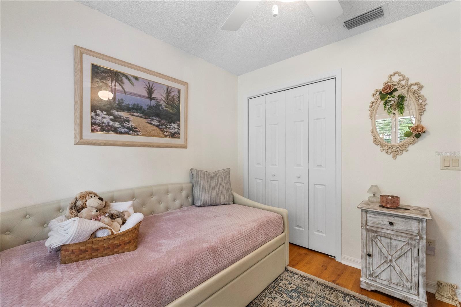 Image 32 of 37 For 121 Costa Mesa Drive