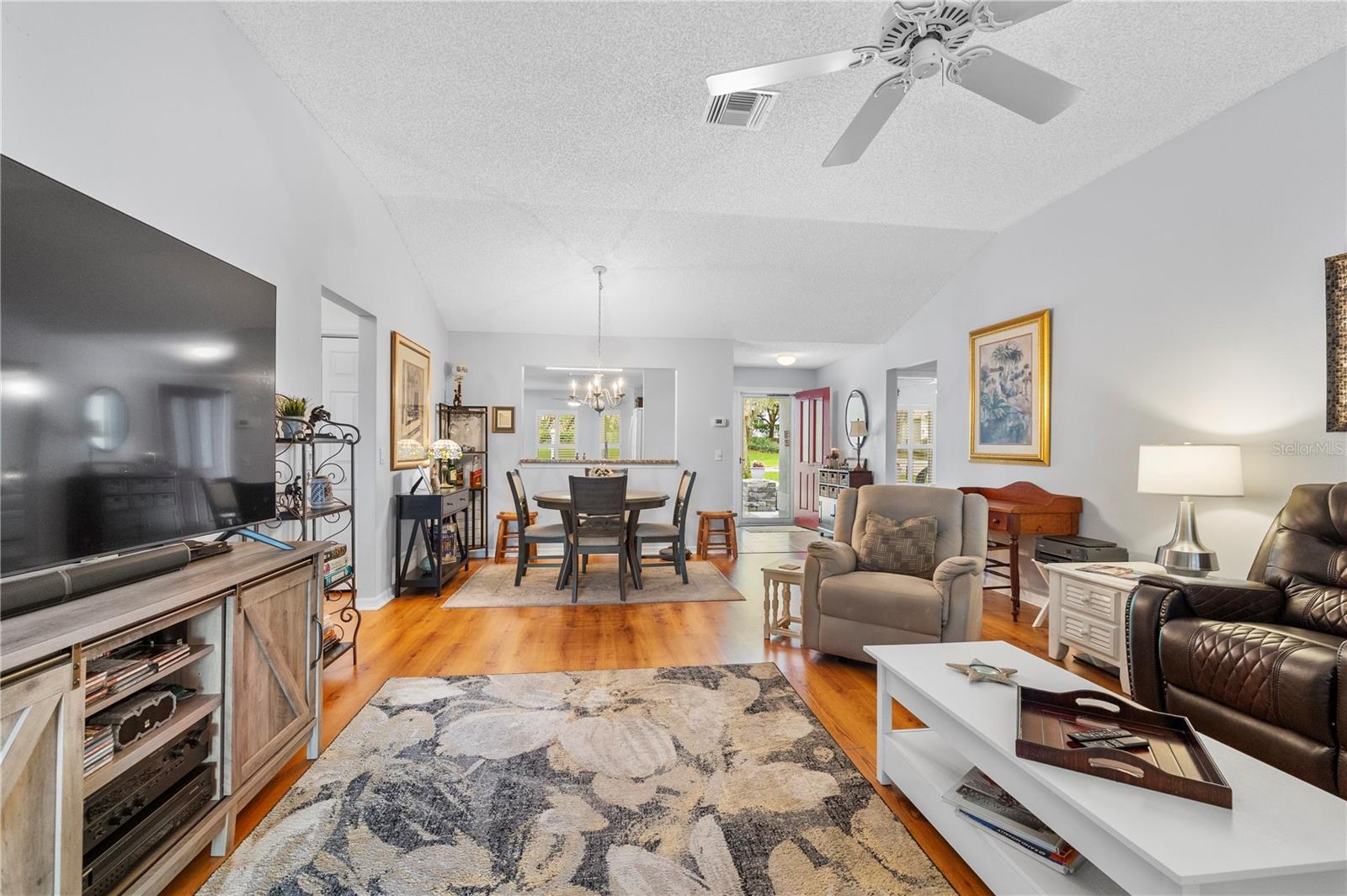 Image 8 of 37 For 121 Costa Mesa Drive