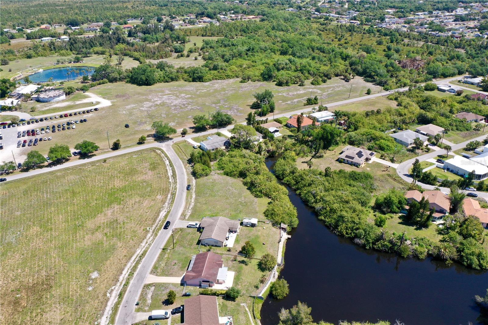 Image 16 of 23 For Monza Avenue