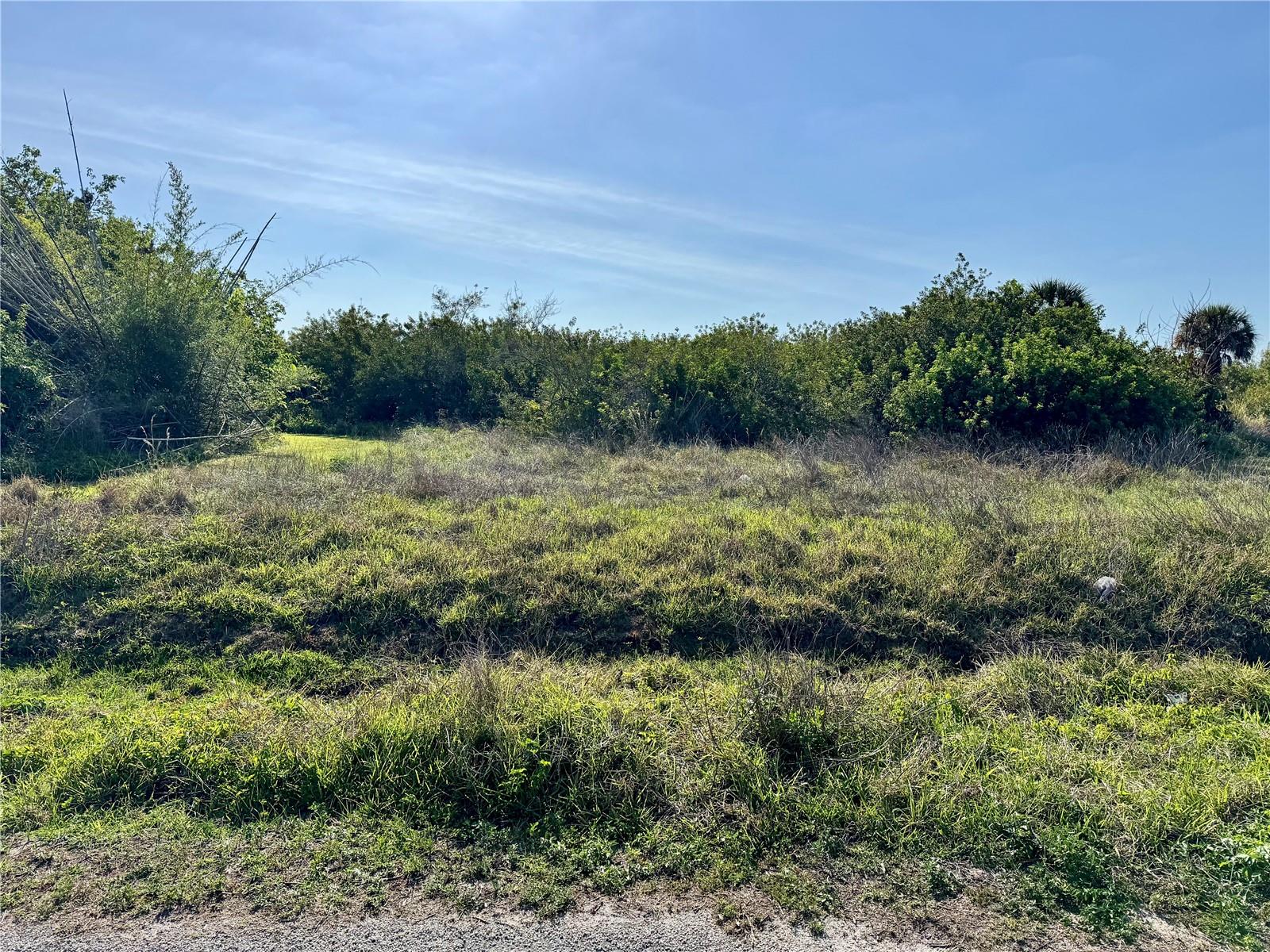 Image 2 of 23 For Monza Avenue