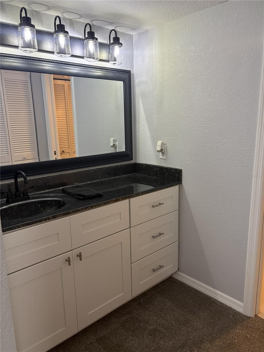 Image 10 of 28 For 175 Kings Highway A1